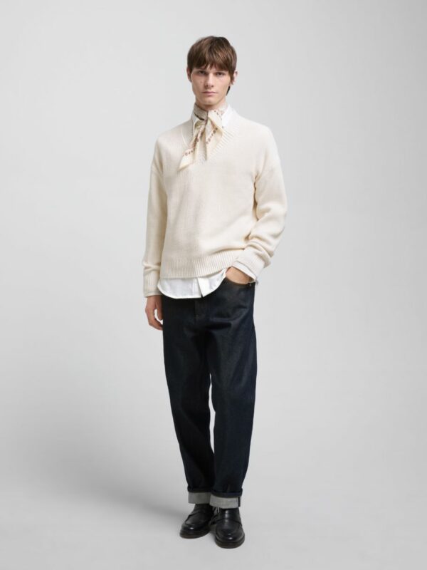 Pull col V en maille écru