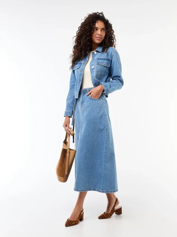 veste en jean bleue